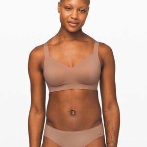 Lululemon Like Nothing Bra
Dusty Bronze
